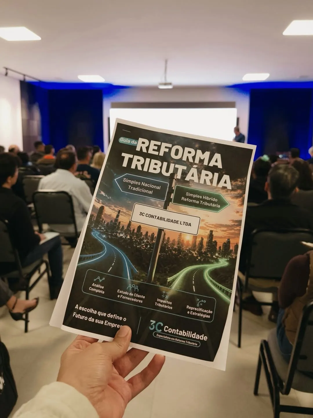 Material sobre a Reforma Tributária num evento da 3C